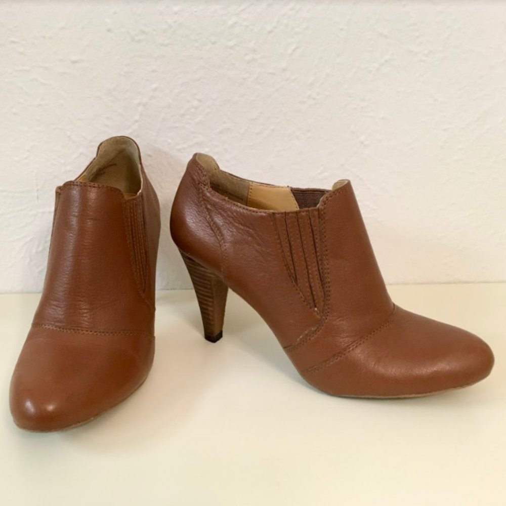 Audrey Brooke Avignon Booties